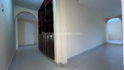 Casa de 5 alcobas en venta en Tequendama, Cali, 334 m² · foto 12 de 13