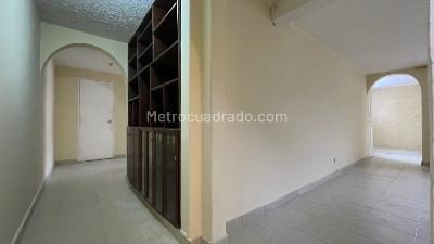 Casa de 5 alcobas en venta en Tequendama, Cali, 334 m² · foto 13 de 13