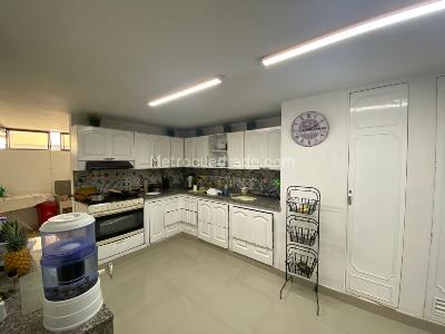 Apartamento de 3 alcobas en venta en Granada, Cali, 220 m² · foto 7 de 20