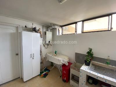 Apartamento de 3 alcobas en venta en Granada, Cali, 220 m² · foto 9 de 20