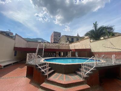 Apartamento de 3 alcobas en venta en Granada, Cali, 220 m² · foto 19 de 20