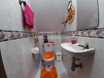 Casa de 5 alcobas en venta en Napoles, Cali, 290 m² · foto 7 de 19