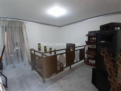Casa de 5 alcobas en venta en Napoles, Cali, 290 m² · foto 15 de 19