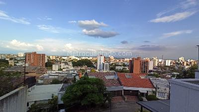 Apartamento de 3 alcobas en venta en Santa Monica Residencial, Cali, 232 m² · foto 2 de 20