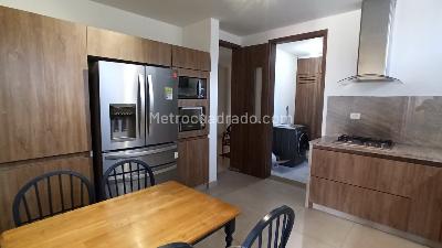 Apartamento de 3 alcobas en venta en Santa Monica Residencial, Cali, 232 m² · foto 4 de 20