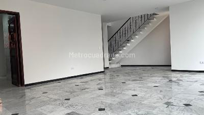 Apartamento en venta en La Arboleda, Cali · foto 2 de 20