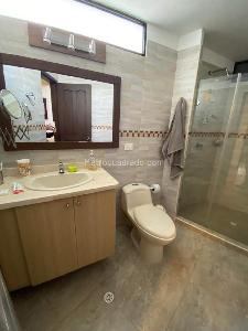 Apartamento de 3 alcobas en venta en Prados Del Norte, Cali, 148 m² · foto 8 de 11