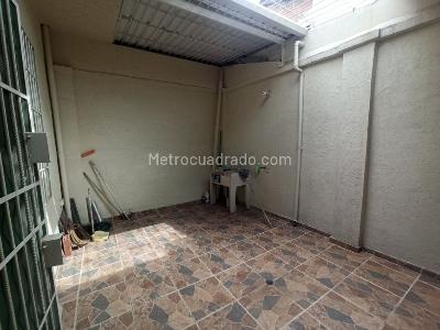 Casa de 3 alcobas en arriendo en Bretaña, Cali, 240 m² · foto 10 de 16