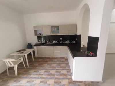 Casa de 3 alcobas en venta en Bretaña, Cali, 240 m² · foto 3 de 16