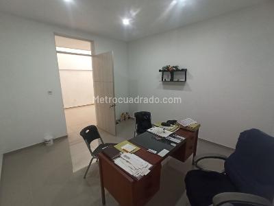 Casa de 3 alcobas en venta en Bretaña, Cali, 240 m² · foto 8 de 16
