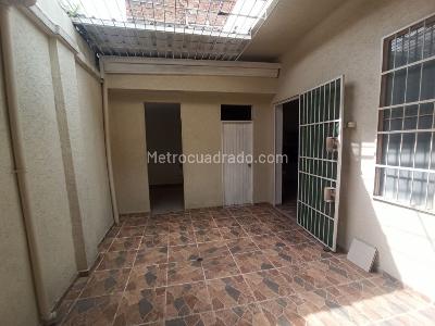Casa de 3 alcobas en venta en Bretaña, Cali, 240 m² · foto 14 de 16