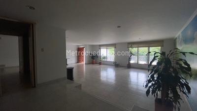 Casa de 4 alcobas en venta en Tejares, Cali, 490 m² · foto 8 de 20