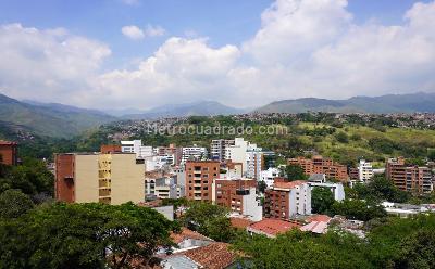 Apartamento de 4 alcobas en venta en Santa Teresita, Cali, 430 m² · foto 2 de 19