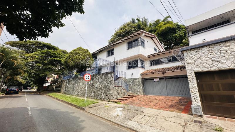 Casa – Cali, Santa Rita, Comuna 2 - Vista 2