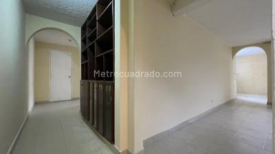Casa de 5 alcobas en venta en Tequendama, Cali, 334 m² · foto 13 de 13