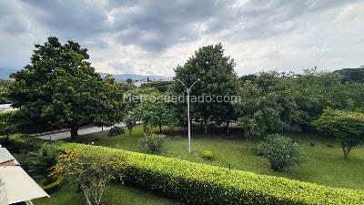 Apartamento de 3 alcobas en venta en Parcelaciones Pance, Cali, 130 m² · foto 4 de 20