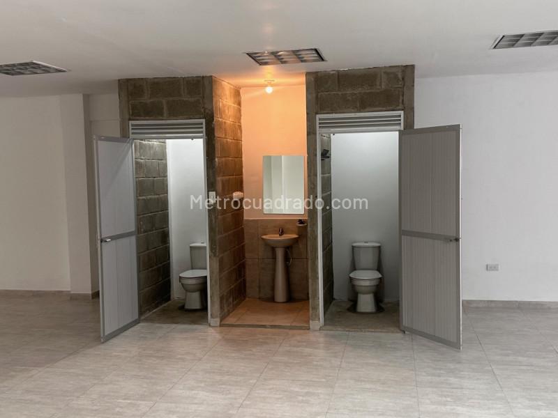 Bodega en Arriendo, Santa Monica Residencial, Cali - Más
