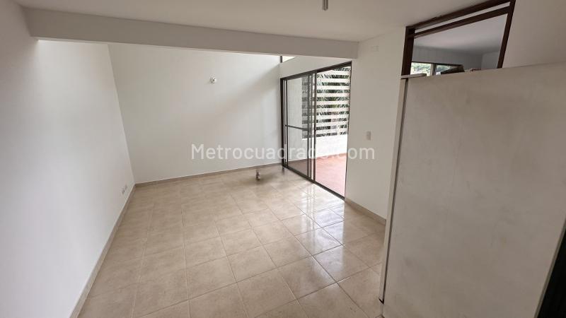 Apartamento en Arriendo, Urbanizacion La Flora, Cali – pohled 3