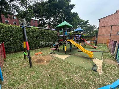 Casa de 3 alcobas en venta en Ciudad 2000, Cali, 55 m² · foto 12 de 12