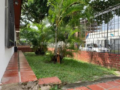 Casa de 3 alcobas en venta en Prados Del Norte, Cali, 264 m² · foto 4 de 20