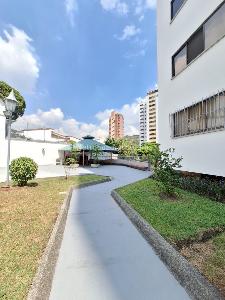 Casa de 4 alcobas en arriendo en Santa Teresita, Cali, 450 m² · foto 2 de 20