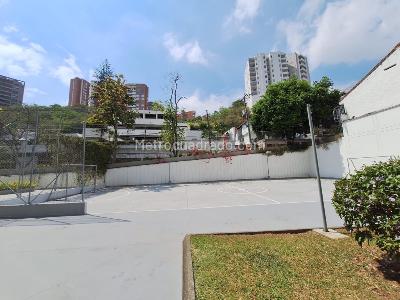 Casa de 4 alcobas en arriendo en Santa Teresita, Cali, 450 m² · foto 3 de 20