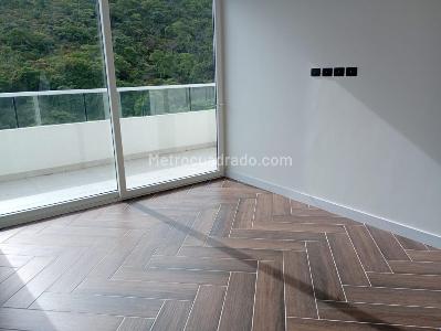 Apartamento de 3 alcobas en venta en Santa Monica Residencial, Cali, 205 m² · foto 5 de 18