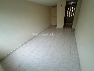 Apartamento de 3 alcobas en venta en Primero De Mayo, Cali, 60 m² · foto 5 de 13