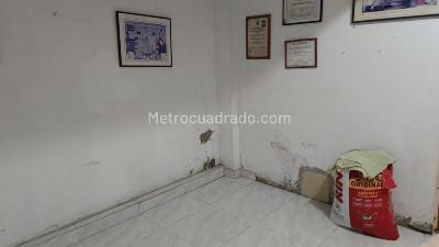 Casa de 5 alcobas en venta en Siete De Agosto, Cali, 333 m² · foto 8 de 13
