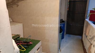Casa de 5 alcobas en venta en Siete De Agosto, Cali, 333 m² · foto 9 de 13