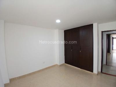 Apartamento de 3 alcobas en arriendo en San Vicente, Cali, 128 m² · foto 19 de 20