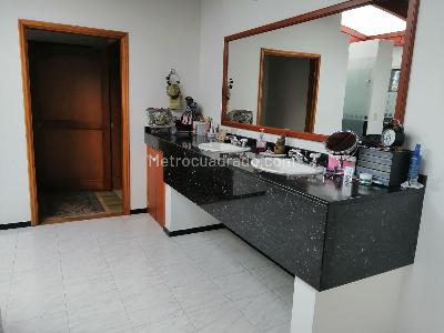Casa de 5 alcobas en venta en Vereda La Balsa, Chía, 491 m² · foto 9 de 20