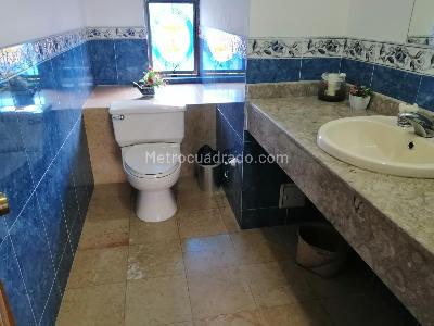 Casa de 5 alcobas en venta en Vereda La Balsa, Chía, 491 m² · foto 18 de 20
