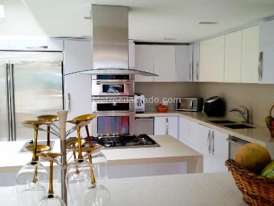 Casa de 5 alcobas en venta en Yerbabuena, Chía, 700 m² · foto 2 de 20