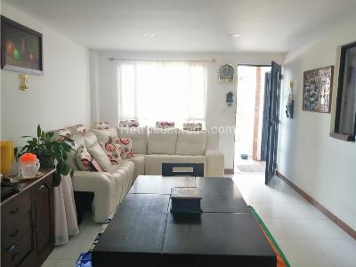 Casa en venta en Delicias Norte, Chía · foto 3 de 20