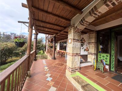 Casa de 3 alcobas en venta en Yerbabuena, Chía, 763 m² · foto 2 de 20