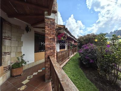 Casa de 3 alcobas en venta en Yerbabuena, Chía, 763 m² · foto 3 de 20