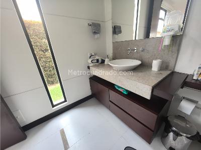 Casa de 4 alcobas en venta en Huertas Oriental, Cajicá, 304 m² · foto 11 de 20