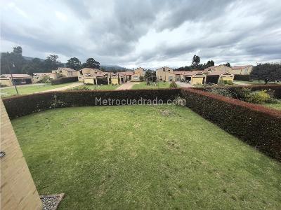 Casa de 4 alcobas en venta en Huertas Oriental, Cajicá, 304 m² · foto 18 de 20