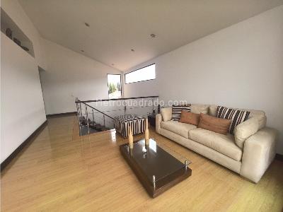 Casa de 4 alcobas en venta en Huertas Oriental, Cajicá, 304 m² · foto 19 de 20