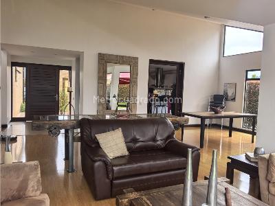 Casa de 4 alcobas en venta en Huertas Oriental, Cajicá, 304 m² · foto 3 de 20