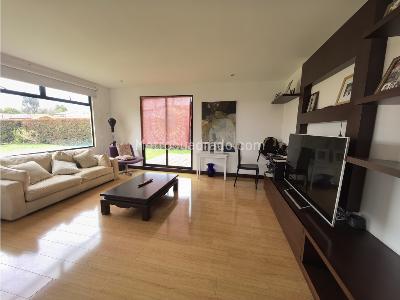 Casa de 4 alcobas en venta en Huertas Oriental, Cajicá, 304 m² · foto 6 de 20