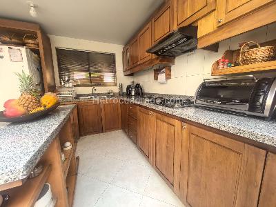 Casa de 5 alcobas en venta en Madero, Chía, 259 m² · foto 4 de 20