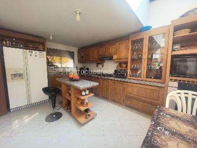 Casa de 5 alcobas en venta en Madero, Chía, 259 m² · foto 3 de 20