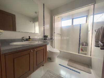 Casa de 5 alcobas en venta en Madero, Chía, 259 m² · foto 10 de 20