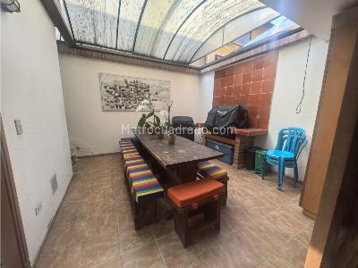 Casa de 5 alcobas en venta en Avenida Chilacos Chia, Chía, 259 m² · foto 5 de 20