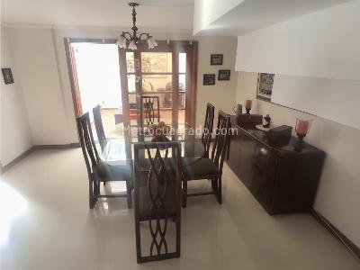 Casa de 5 alcobas en venta en Avenida Chilacos Chia, Chía, 259 m² · foto 7 de 20