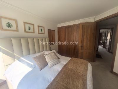 Casa de 5 alcobas en venta en Avenida Chilacos Chia, Chía, 259 m² · foto 8 de 20
