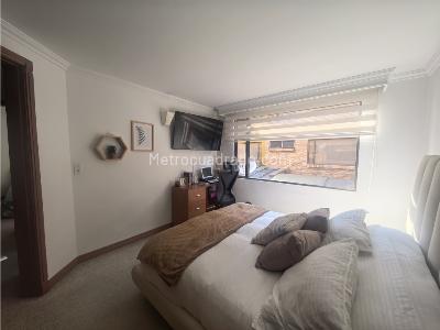 Casa de 5 alcobas en venta en Avenida Chilacos Chia, Chía, 259 m² · foto 9 de 20