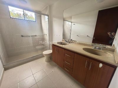 Casa de 5 alcobas en venta en Cataluña, Chía, 151 m² · foto 15 de 20